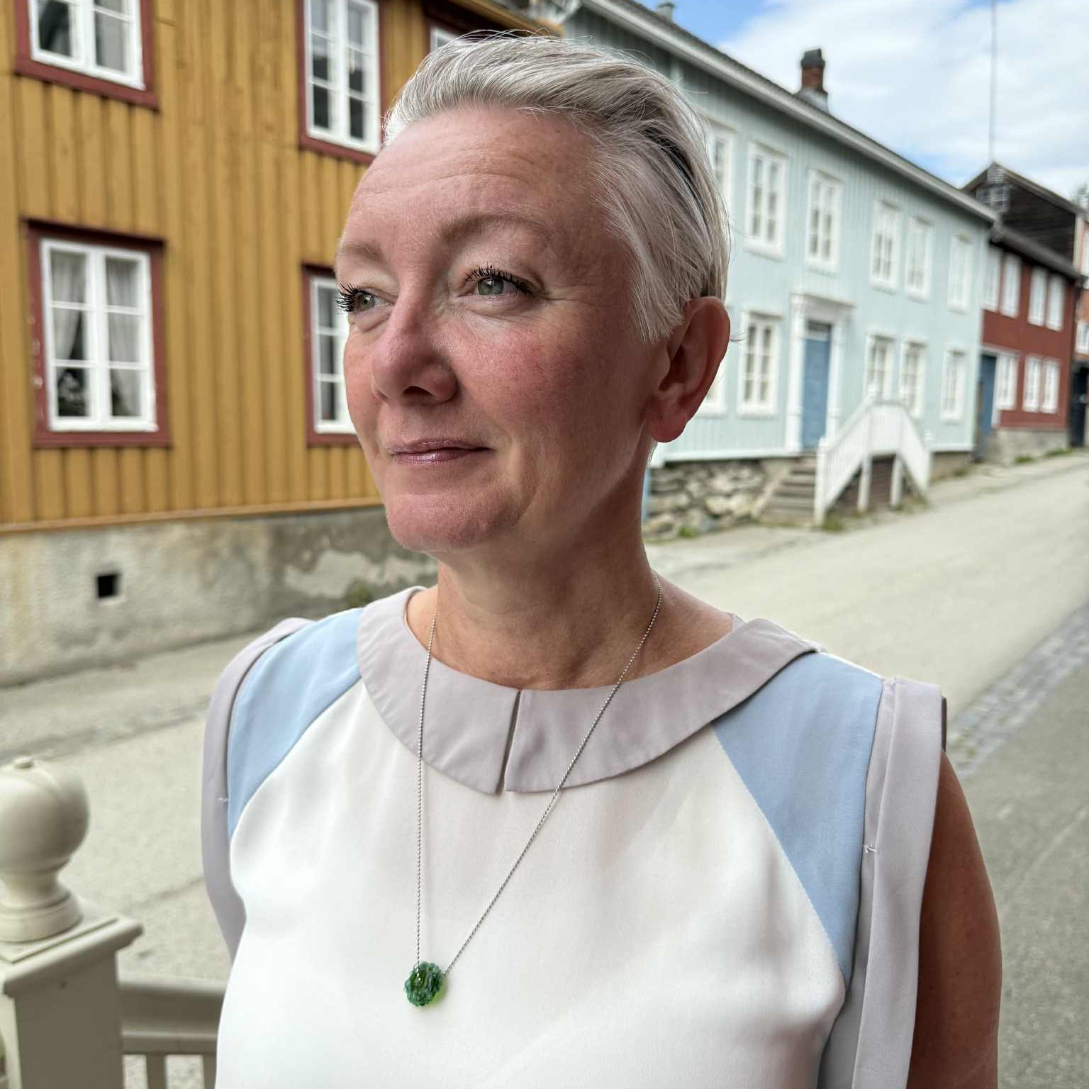 Halskjede i glass: Dugg