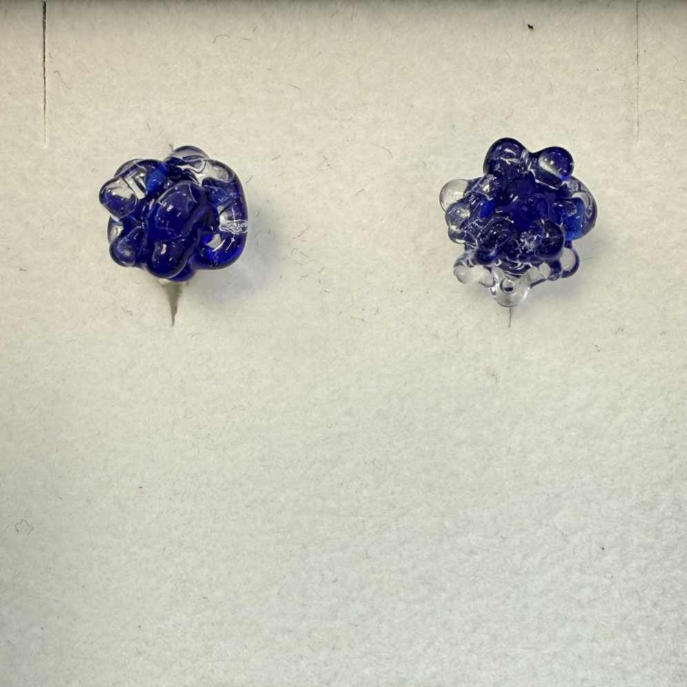 Ørepynt i glass: Dugg, studs