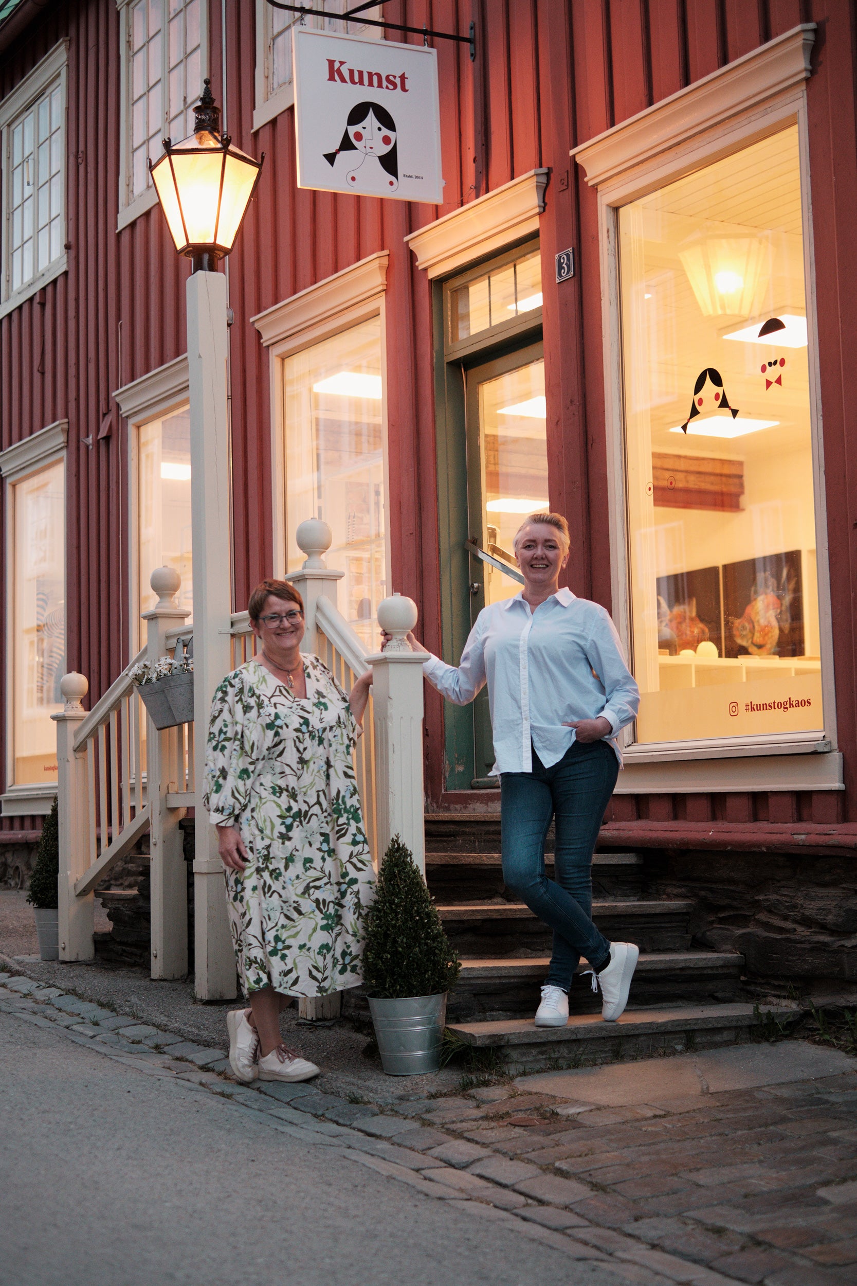 Kunst-og-kaos-galleri-Røros-Sigrid-Ellen-kveld-1.jpg