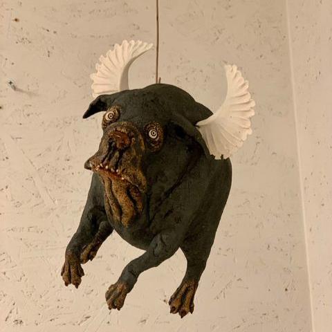 Flyvende hund med vinger