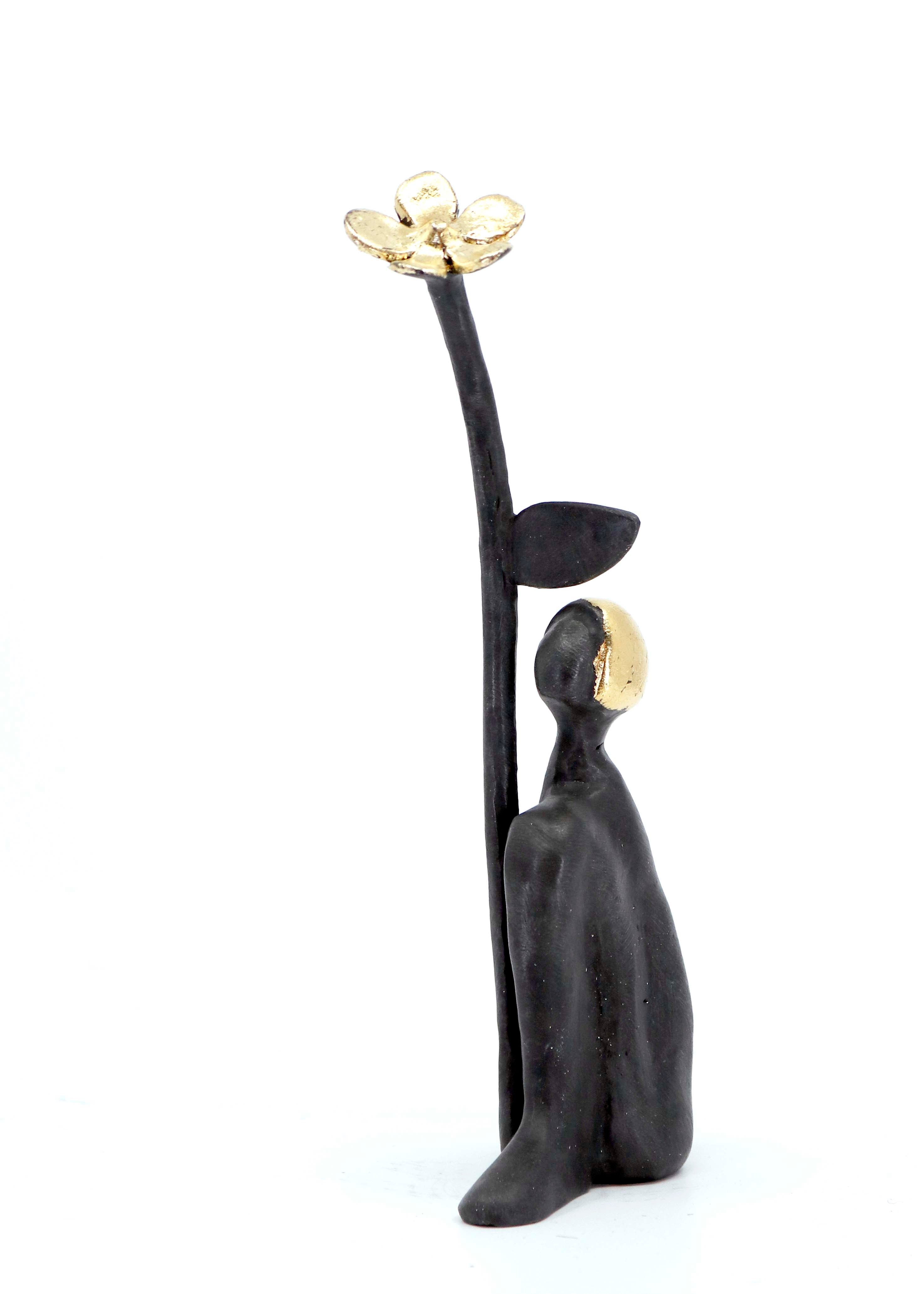 NYHET: Under en blomst